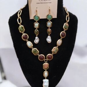 💛🔹️Camila Coelho 🔹️Gold Tone Semi Precious  Pearl  16in Necklace Earring Set